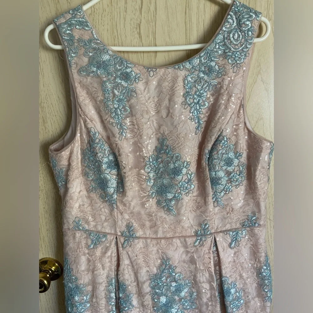 Adrianna Papell Cocktail Dress Blush Pink Baby blue Lace Fit & Flare Sz 18 READ